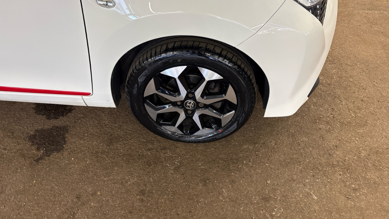 Toyota Aygo 1.0 VVT-i X-Trend 5dr Petrol Hatchback